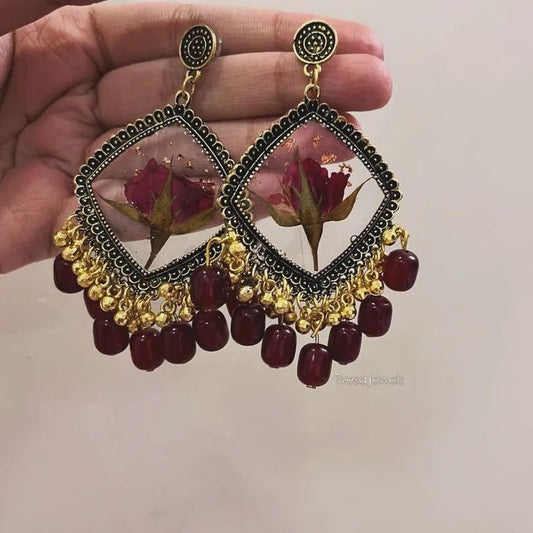 Single rose preserved resin earring